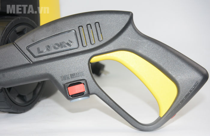 Máy rửa xe Lavor Rise Up 120 với báng súng Máy rửa xe Lavor Rise Up 120 với báng súng