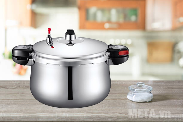Nồi áp suất PoongNyun thiết kế sang trọng phù hợp với nhiều không gian bếp