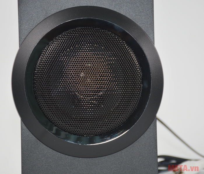 Loa Fenda A140X có màng loa bằng kim loại