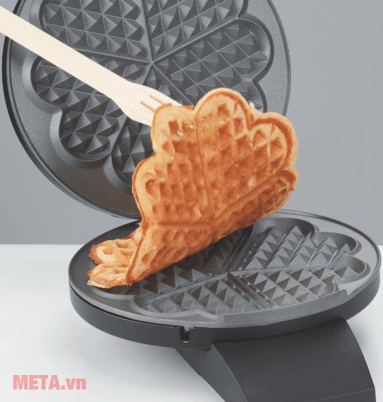 Máy làm bánh Waffle Cloer 1620 có công suất 930W