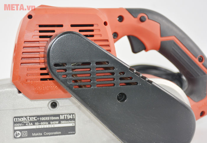 Máy chà nhám băng Maktec MT941 có cò máy dưới tay cầm