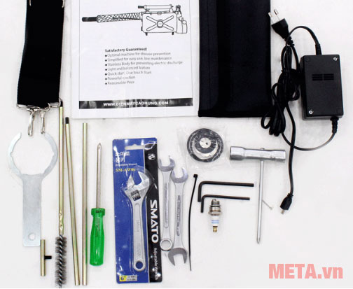 Máy phun khói PK-138AM với các phụ kiện 