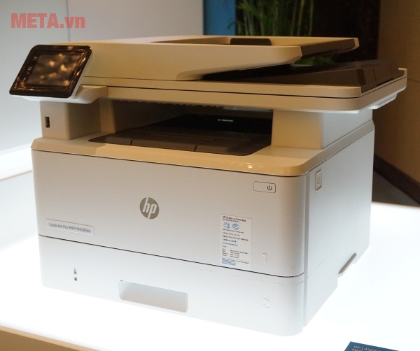 Máy in laser đa chức năng HP LaserJet Pro MFP M426FDN có kích thước nhỏ gọn