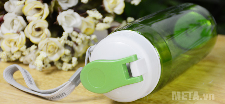 Bình nước Neoklein 500ml 42400 có nắp đóng mở dễ dàng