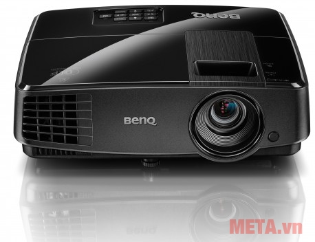 Tuổi thọ bóng đèn lên tới 10.000 giờ và khả năng tiết kiệm điện trong chế độ Smart Eco