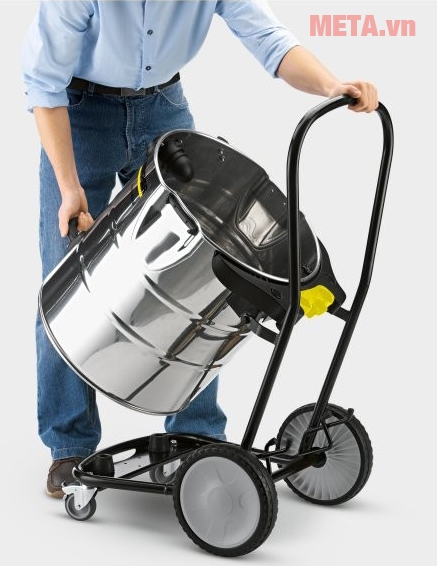 Tay cầm thiết kế thông minh để bạn đổ bụi dễ dàng