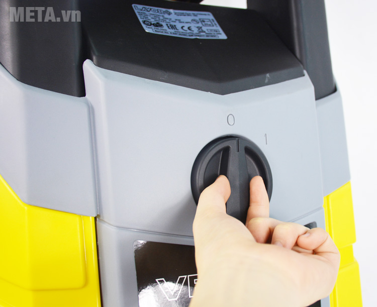  Công tắc ON/OFF của máy rửa xe