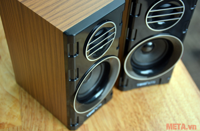 Loa được thiết kế với các đường viền tinh tế Loa vi tính Tako