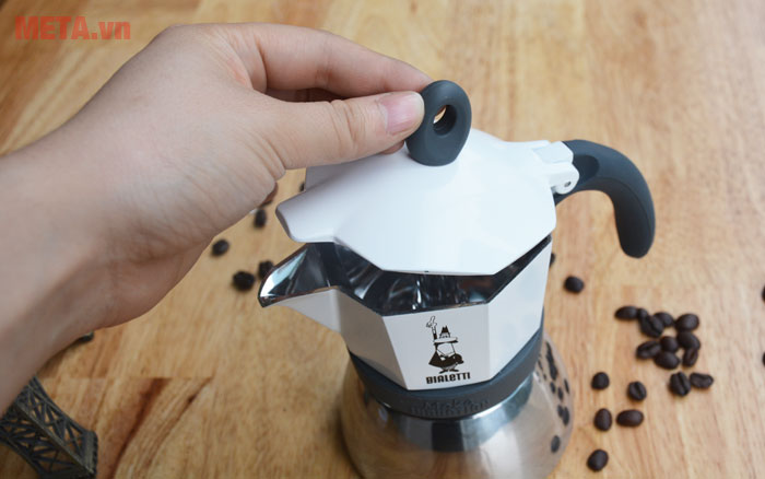 Nắp của ấm pha cà phê 