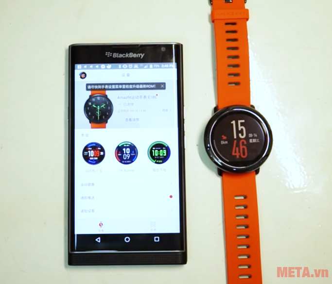 Vòng đeo tay có khả năng kết nối với điện thoại thông minh Vòng đeo tay có khả năng kết nối với điện thoại thông minh