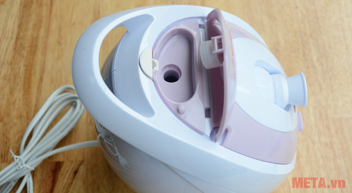 Miệng đổ nước to giúp bạn có thể đỗ nước dễ dàng