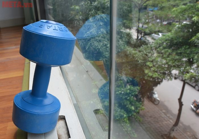 Tạ giúp bạn luyện tập nhiều nhóm cơ trên cơ thể