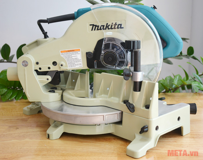 Máy cắt góc Makita