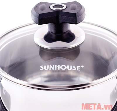 Nắp vung kính giúp bạn quan sát thực phẩm khi nấu