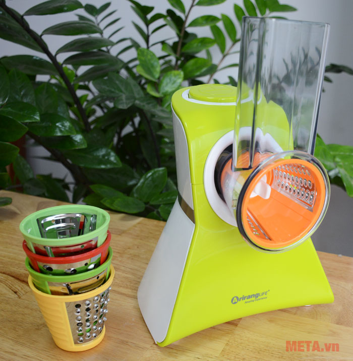 Máy cắt rau củ và làm kem ArirangLife ESI-ALVC02S được thiết kế với 2 màu cá tính.