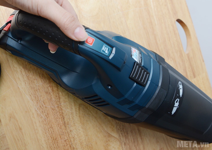 Máy hút bụi Bosch GAS 18V-LI sử dụng dễ dàng Công tắc máy hút bụi