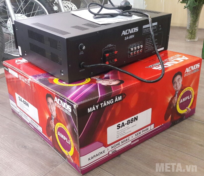 Amply Acnos SA-88N có thiết kế nhỏ gọn Kích thước âm ly