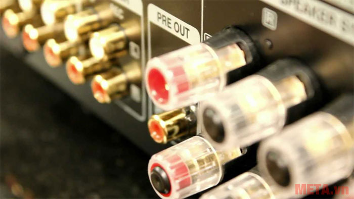 Các jack cắm được thiết kế chắc chắn