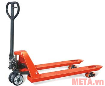Xe nâng giúp hạn chế tối đa sức lực người dùng để di chuyển xe