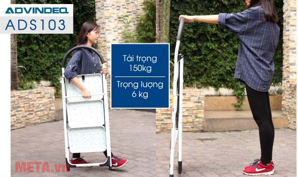 Xếp gọn nhanh chóng, cất đặt dễ dàng Thang ghế 3 bậc