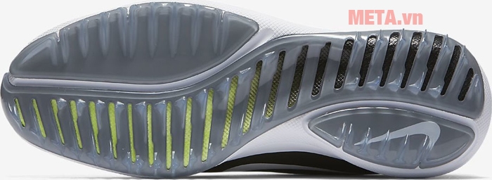 Giày tennis