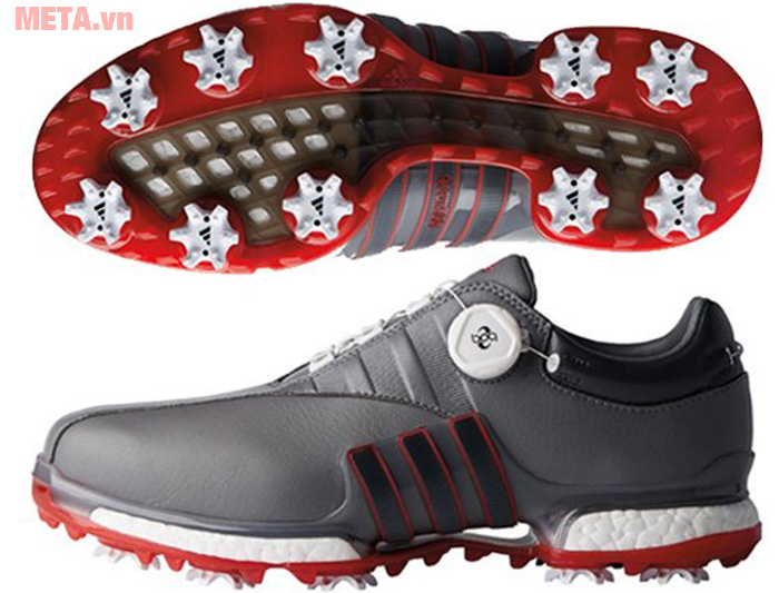 Giày golf có đinh