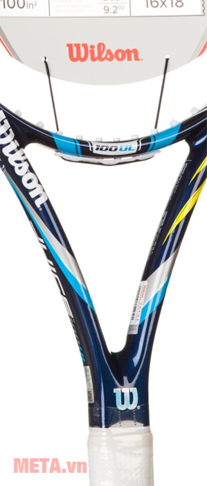 Vợt tennis có cán vợt chắc chắn 