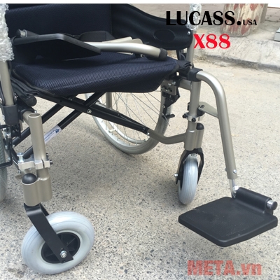 Xe lăn tay tiêu chuẩn