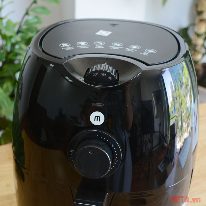 Núm điều chỉnh nhiệt độ và thời gian 