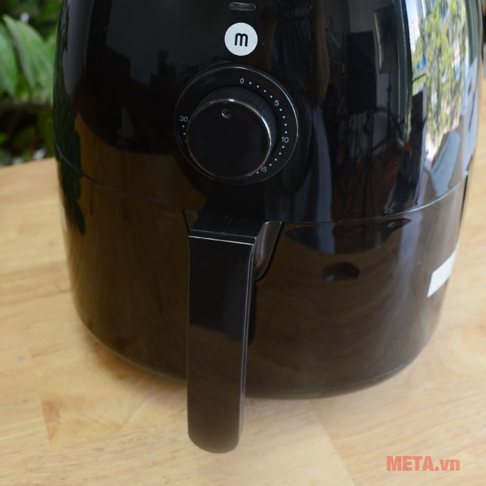 Khay chiên có tay cầm tiện lợi 