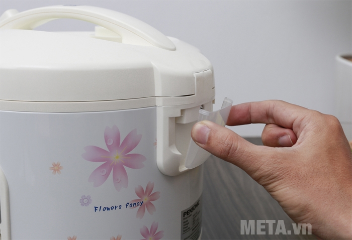 Khay chứa nước đọng
