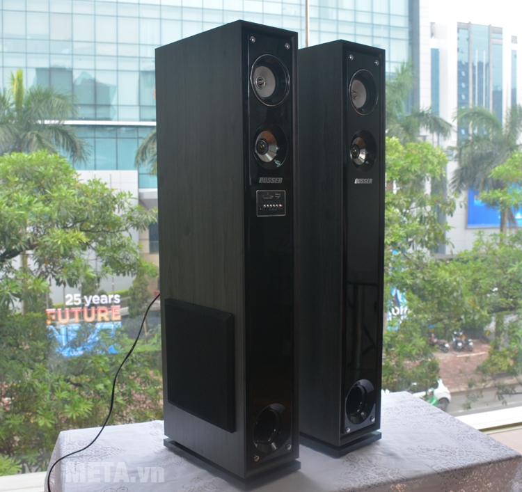 Loa karaoke thiết kế dạng loa thùng Loa karaoke thiết kế dạng loa thùng