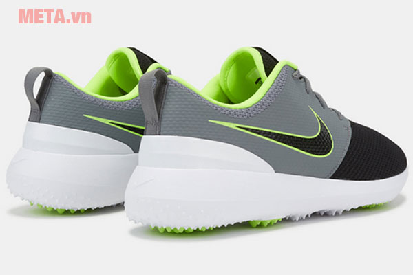 Giày golf có dây đan chắc chắn 