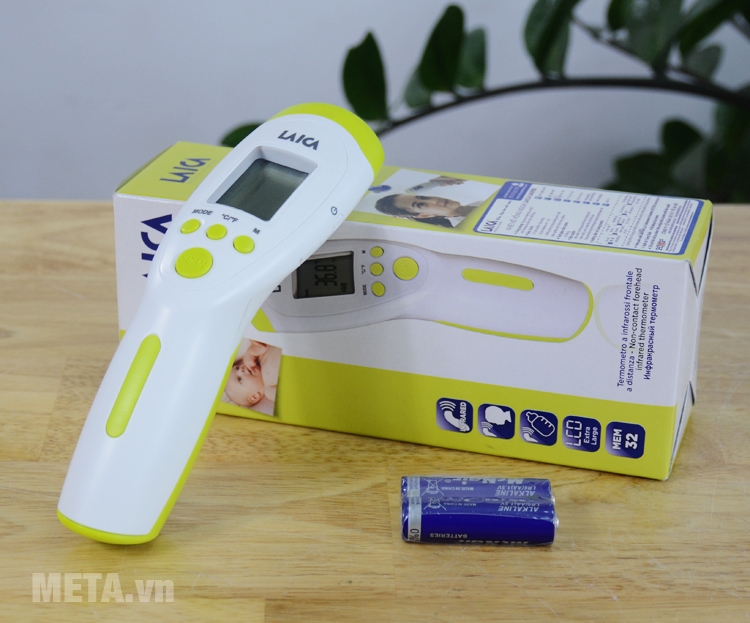 Laica SA5900 đi kèm pin và hộp đựng Laica SA5900