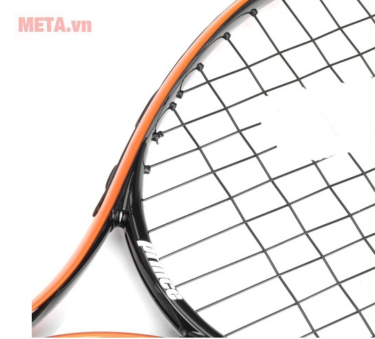 Vợt tennis có cán chắc chắn