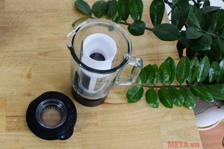 Bên trong cối xay, ép