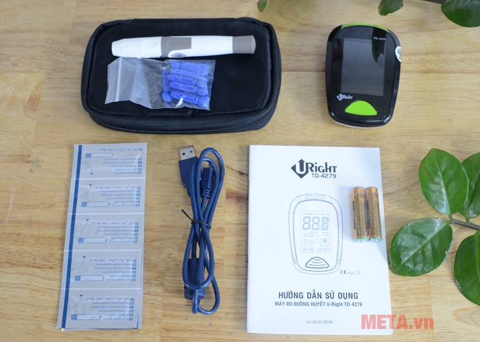 Trọn bộ máy đo đường huyết Uright TD-4279.