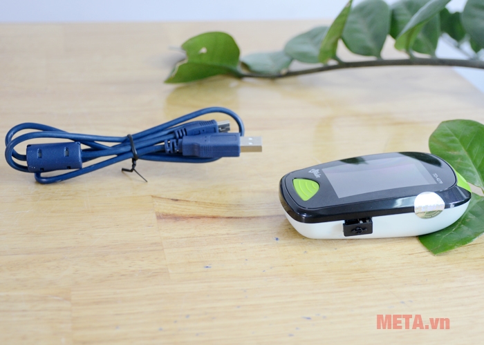 Cổng USB và cap kết nối