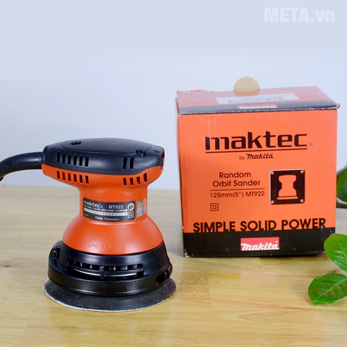 Máy chà nhám quỹ đạo tròn Maktec MT922 có màu sắc nổi bật