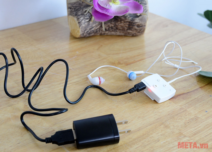 Máy trợ thính dùng pin sạc Máy trợ thính pin sạc