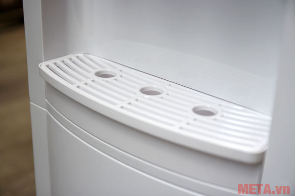 Khay để cốc chén khi lấy nước
