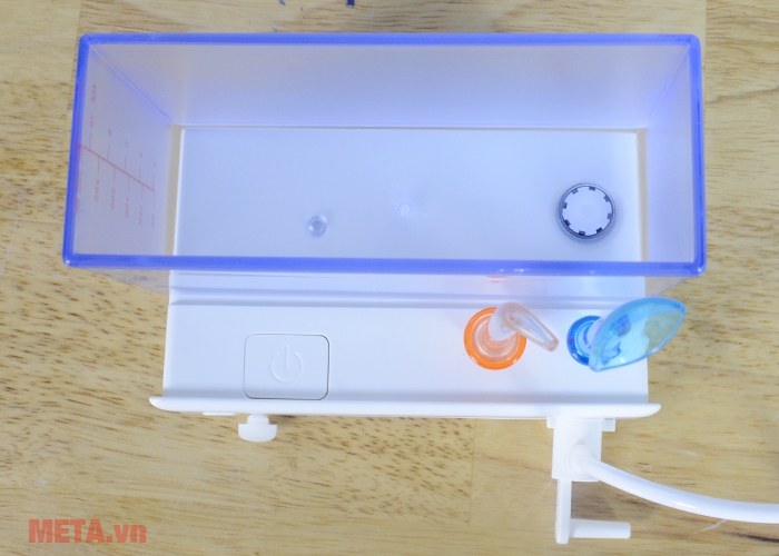 Trọn bộ máy tăm nước du lịch Maxcare Max 456 mini.