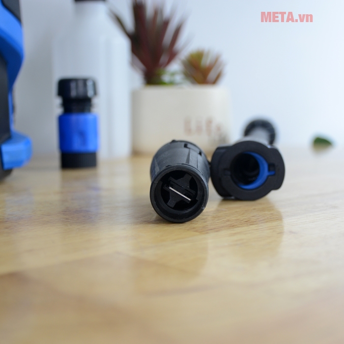 Đầu phun linh hoạt của máy rửa xe