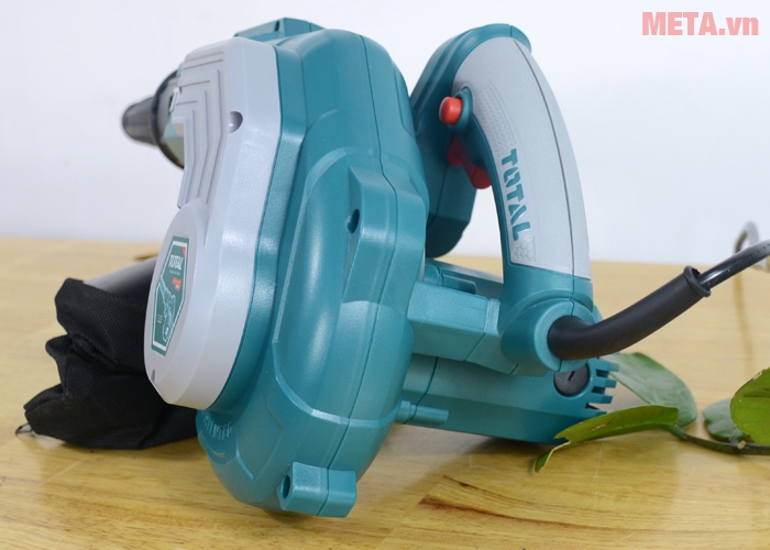 Máy thổi bụi Total TB2086 có thiết kế chắc chắn