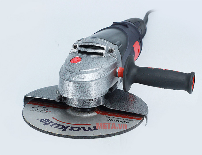 Tay cầm phụ giúp người dùng dễ dàng thao tác