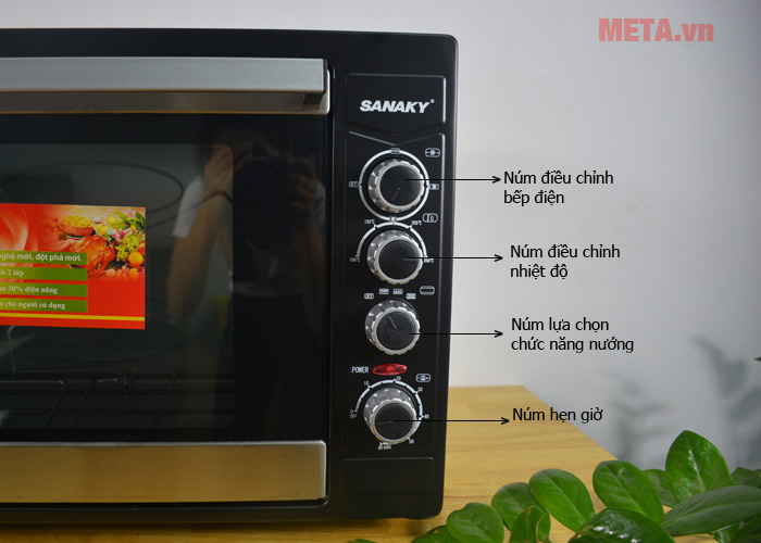 Núm vặn xoáy dễ dàng Lò nướng Sanaky