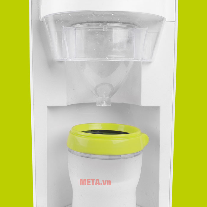 Chiếc máy được làm từ nhựa Tritan Chiếc máy được làm từ nhựa Tritan