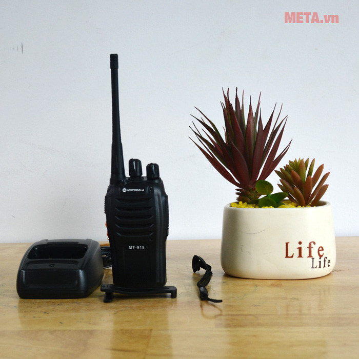 Chi tiết bộ đàm Motorola MT 918