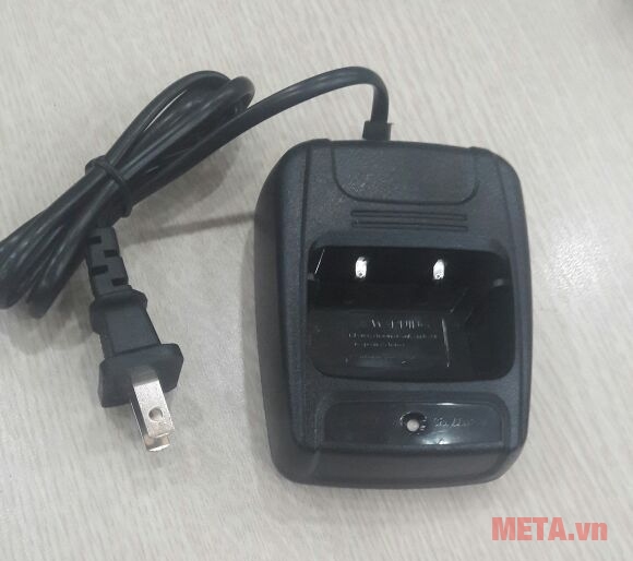 Cóc sạc bộ đàm Motorola