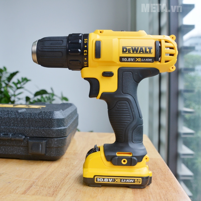 Máy khoan dùng pin Dewalt DCD710D2 được ứng dụng trong nhiều công việc